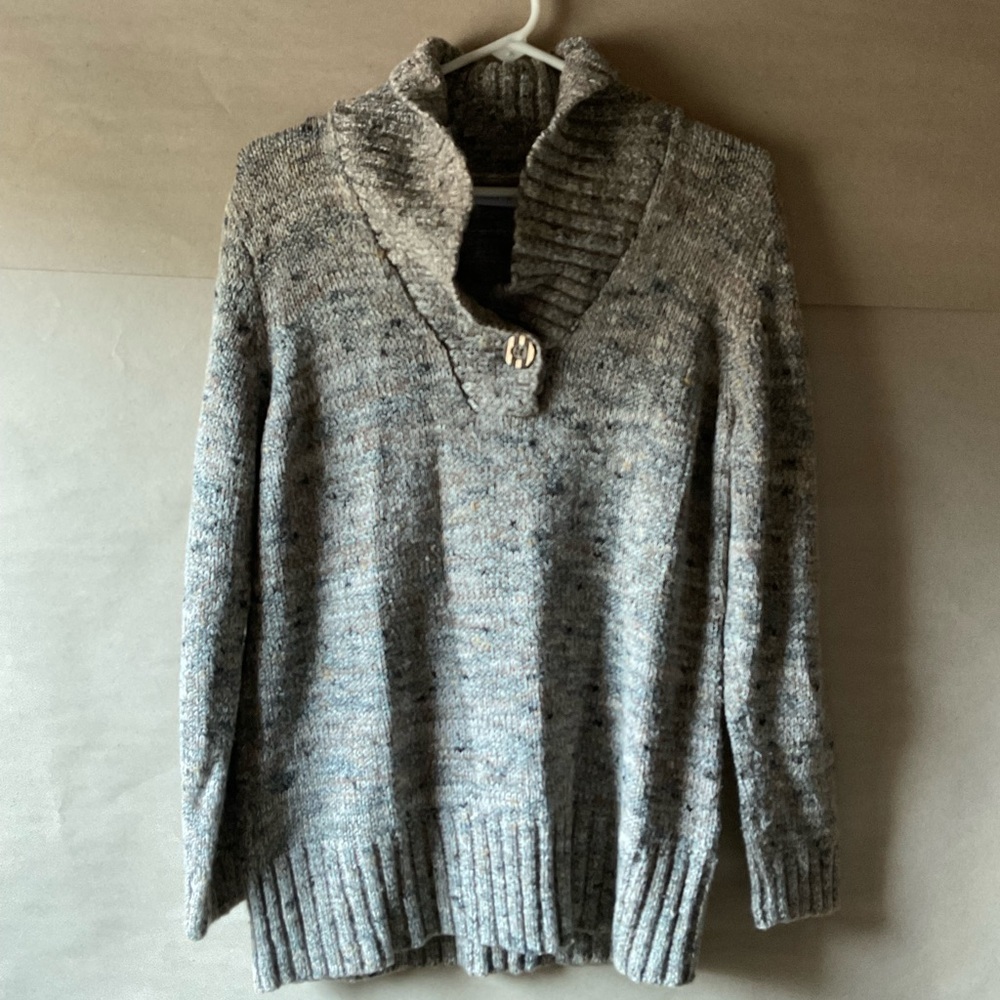 Liz Claiborne Gray Cowl Neck Sweater. Button detail. Size XL